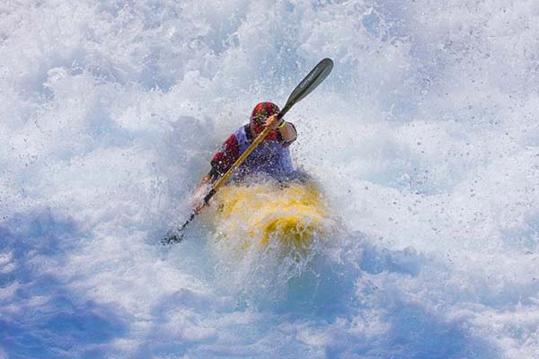 18-Extreme Kayaking